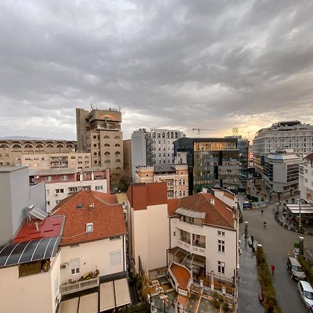 Grand Central Apartment Skopje Bagian luar foto