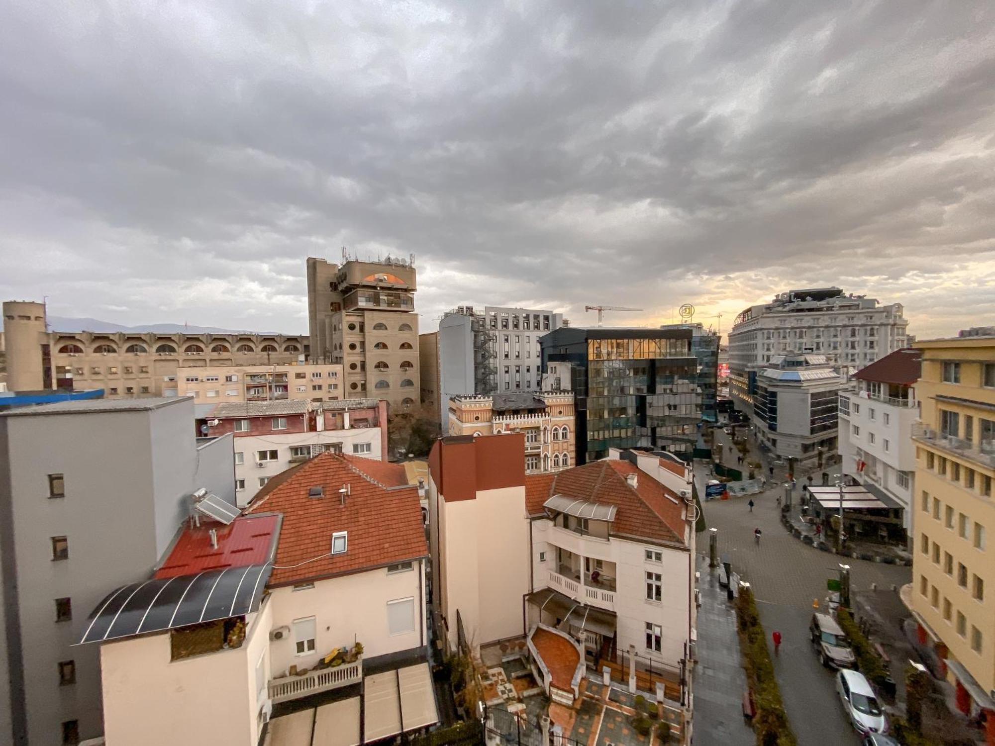 Grand Central Apartment Skopje Bagian luar foto