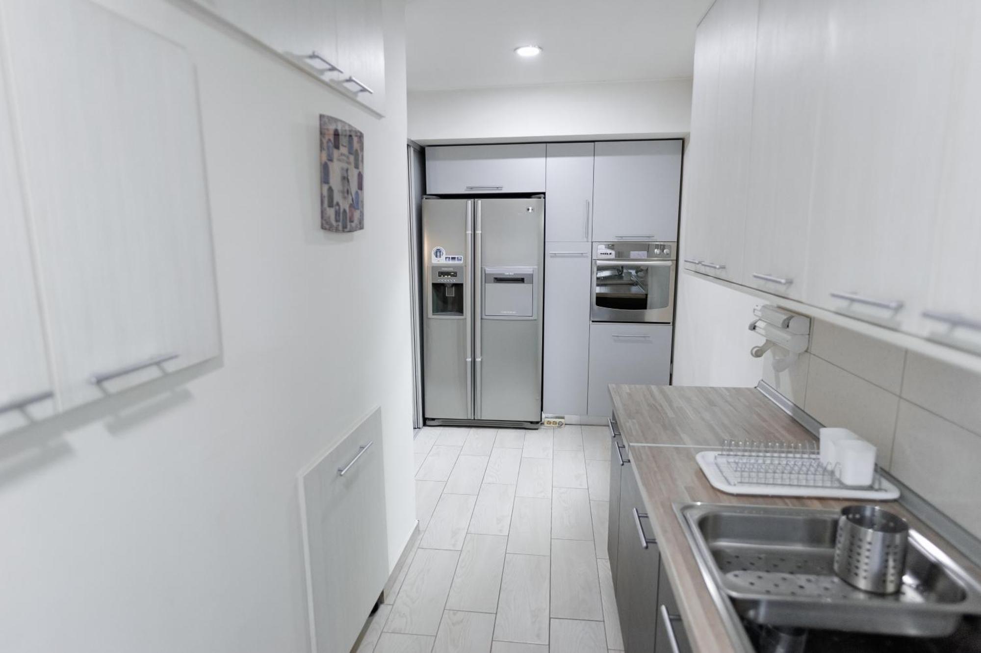 Grand Central Apartment Skopje Bagian luar foto